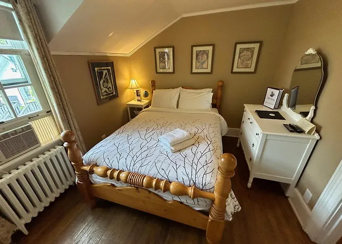 Stevenson Farms-Harvest Spa B & B
